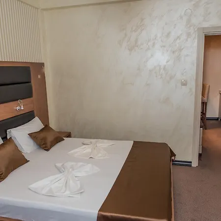Crnogorska Kuca 4* Podgorica