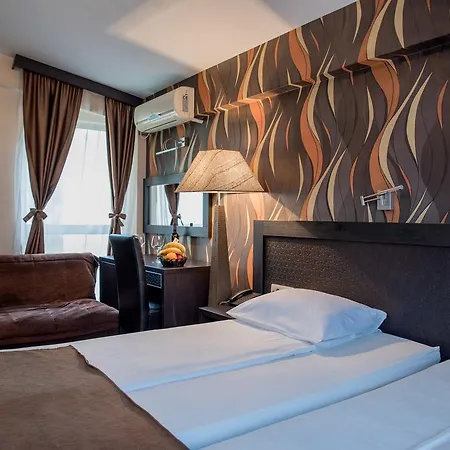 Crnogorska Kuca 4* Podgorica