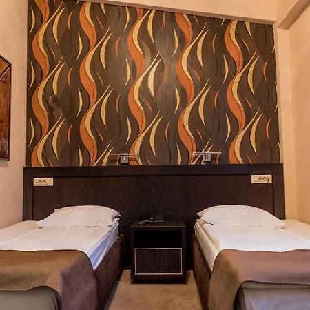 Hotel Crnogorska Kuca 4*