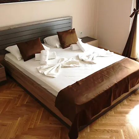 Hotel Crnogorska Kuca Podgorica