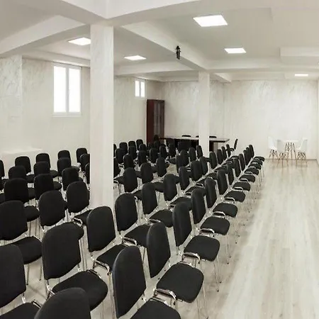 Hotel Crnogorska Kuca 4*