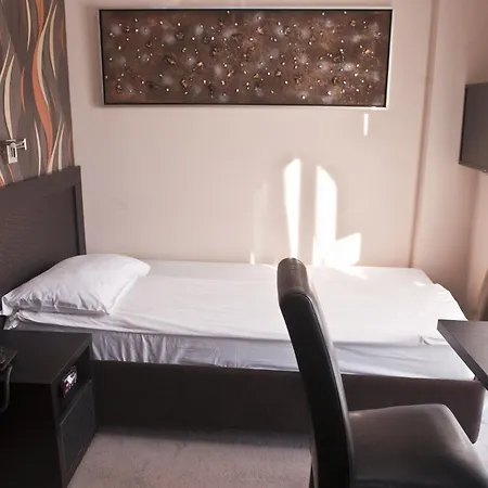Crnogorska Kuca Podgorica