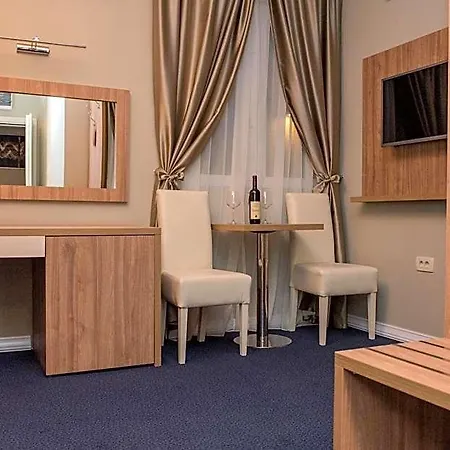 Crnogorska Kuca 4* Podgorica
