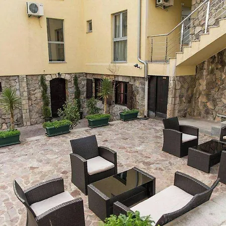 Hotel Crnogorska Kuca