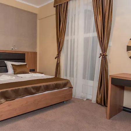 Crnogorska Kuca 4*