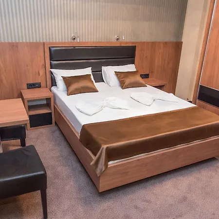 Crnogorska Kuca Hotel Podgorica