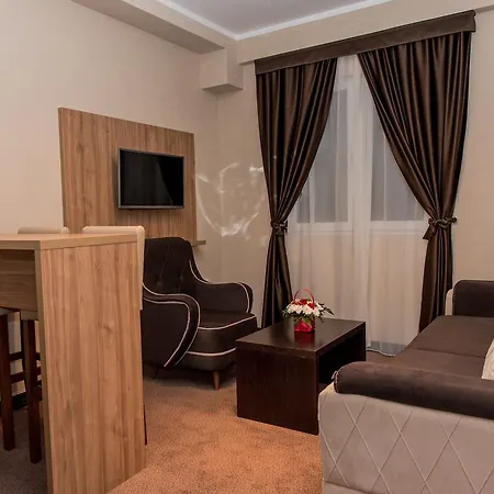 Crnogorska Kuca Podgorica