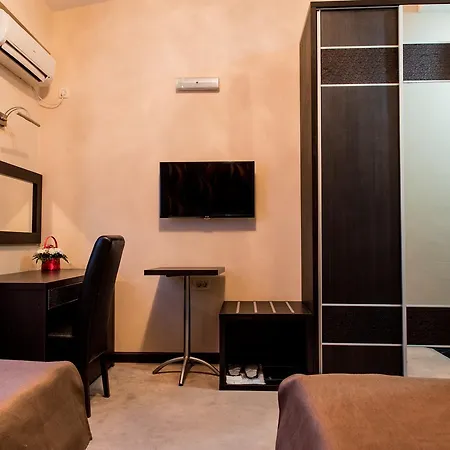 Crnogorska Kuca 4*