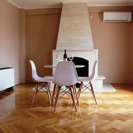 Crnogorska Kuca 4* Podgorica