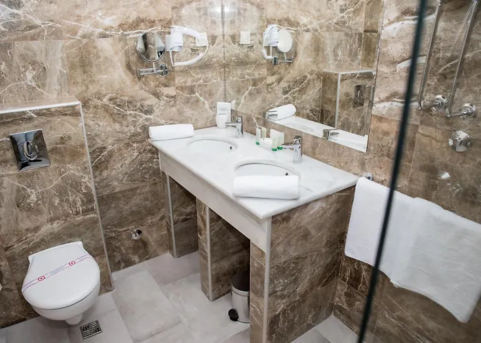 Szálloda Crnogorska Kuca 4*