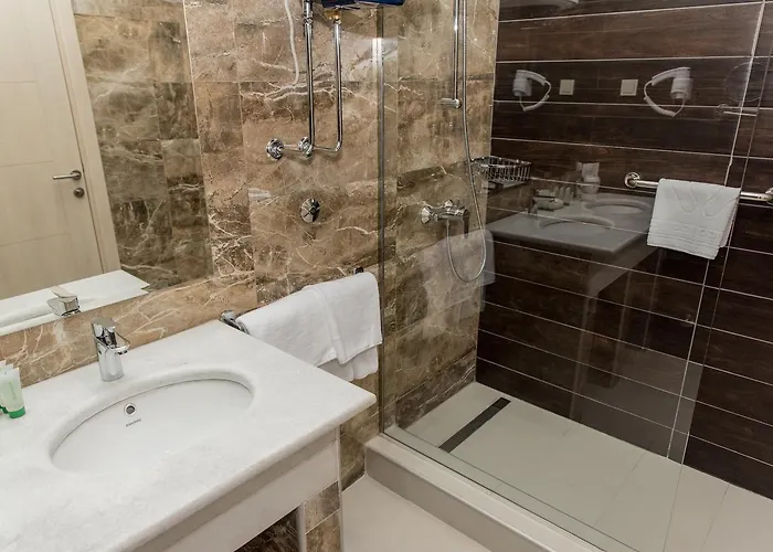 Szálloda Crnogorska Kuca Podgorica