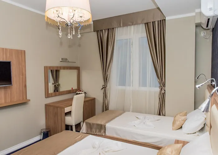 Hotel Crnogorska Kuca 4*